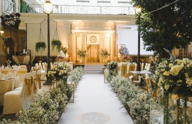 TRANG TRÍ BACKDROP HOA TƯƠI SỰ KIỆN 